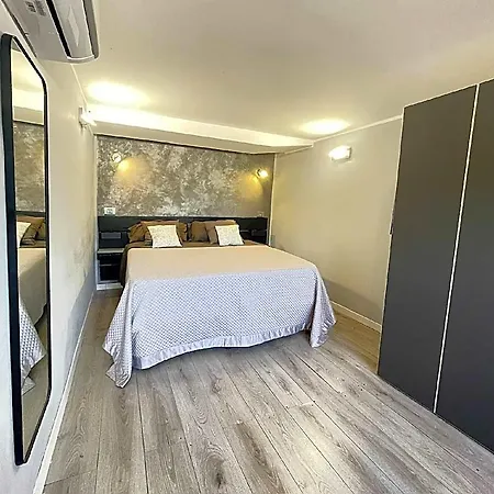 Vespucci 29 Marina Centro Hotel 4*